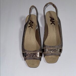 ANNE KLEIN Women's Tan Slingback Sandals
